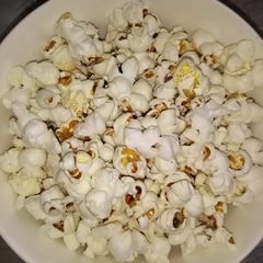 A picture of Microwave popcorn.
