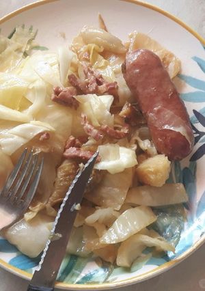 Une photo de Choux vert aux saucisses