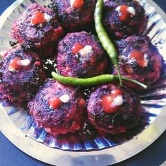 A picture of Beetroot and Tofu Kebabs.