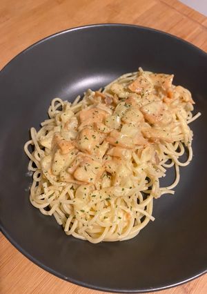 Une photo de Spaghettis à la crème oignons saumon