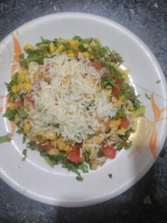ચીઝ કોર્ન (મકાઈ) ભેળ(Cheese Corn Bhel Recipe In Gujarati) રેસીપી મુખ્ય ફોટો