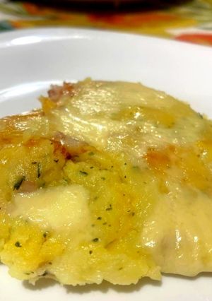 A picture of Potato Pizza with Smoked Bacon and Mild Provolone.