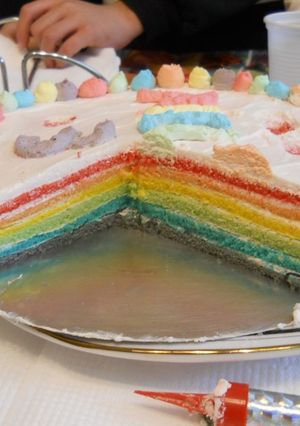 Una foto de Torta arcoíris 🌈