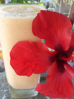 Una foto de Smoothie banana-durazno-naranja