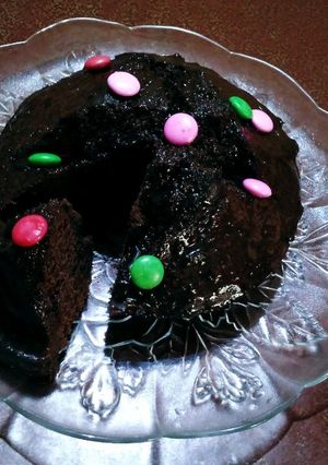 A picture of Eggless chocolate cake.