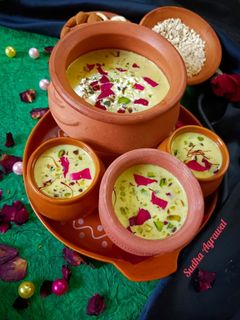 ओट्स ठंडाई (Oats Thandai recipe in hindi) रेसिपी मुख्य फोटो