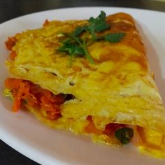 A picture of Stuffed omlette.
