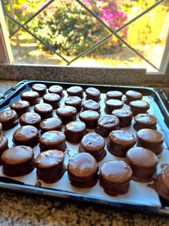 Una foto de Alfajores de chocolate