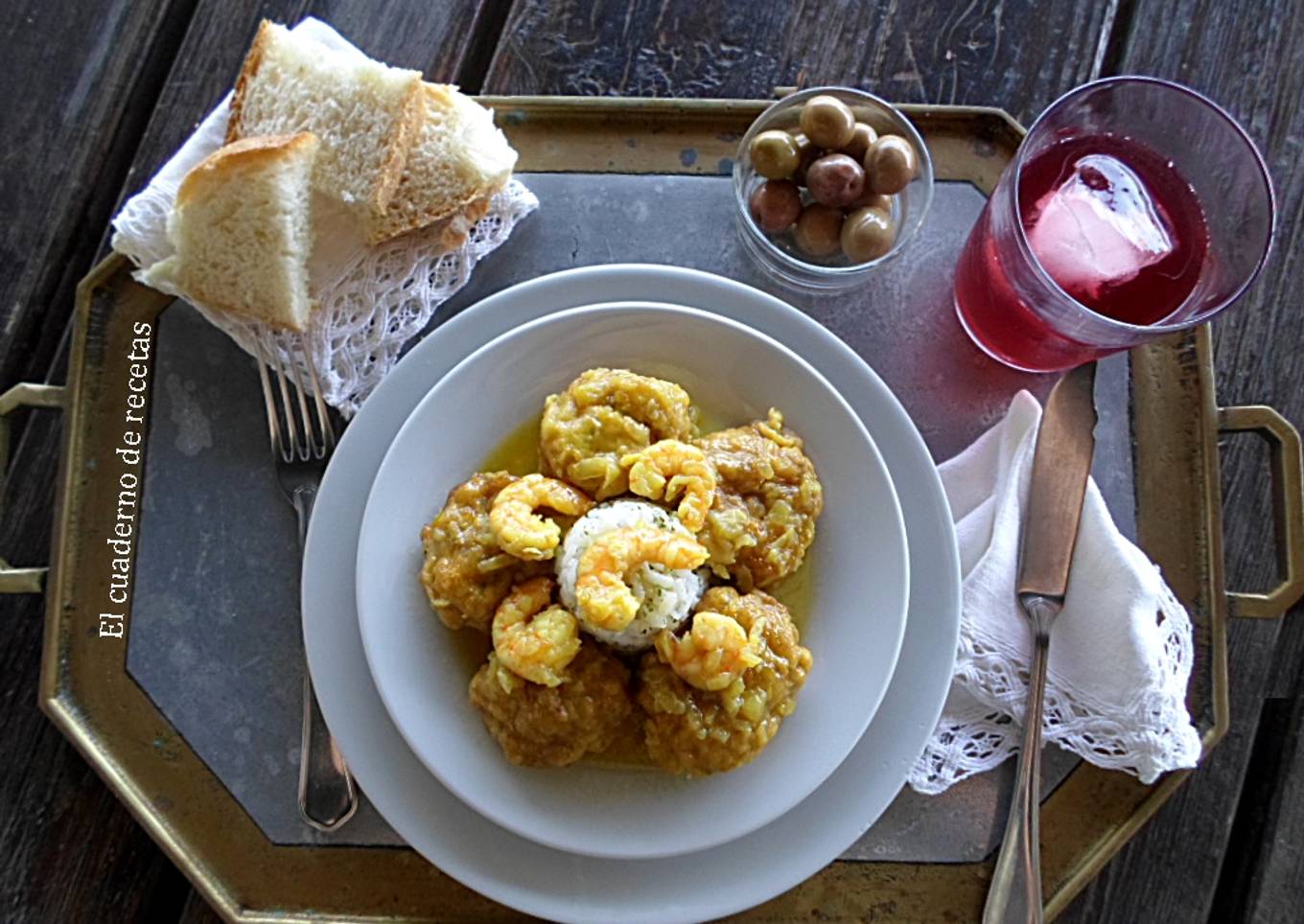 Albóndigas de choco en salsa de gambas