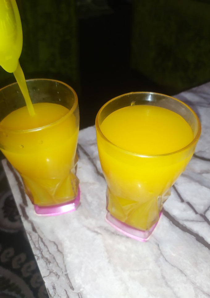 A picture of Mango juice.