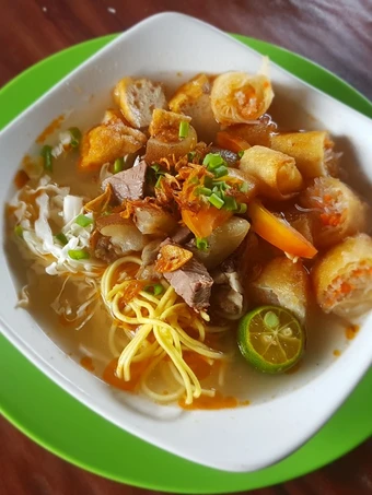 Langkah Mudah untuk Menyiapkan Resep Soto Mie Bogor yang Uenak Anti Ribet, Uenak Banget
