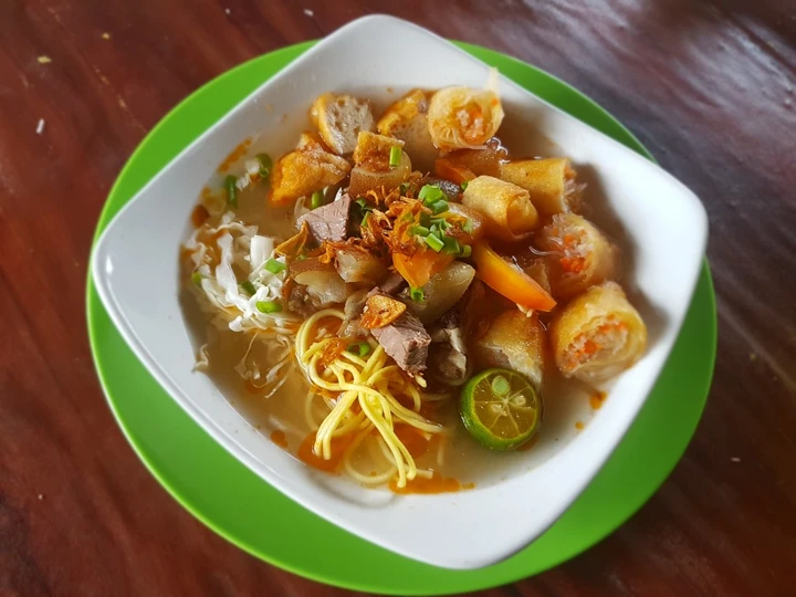 Langkah Mudah untuk Menyiapkan Resep Soto Mie Bogor yang Uenak Anti Ribet, Uenak Banget