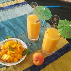 A picture of Mango & Peach Smoothie.