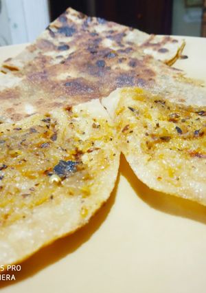 A picture of Roasted mooli parantha.