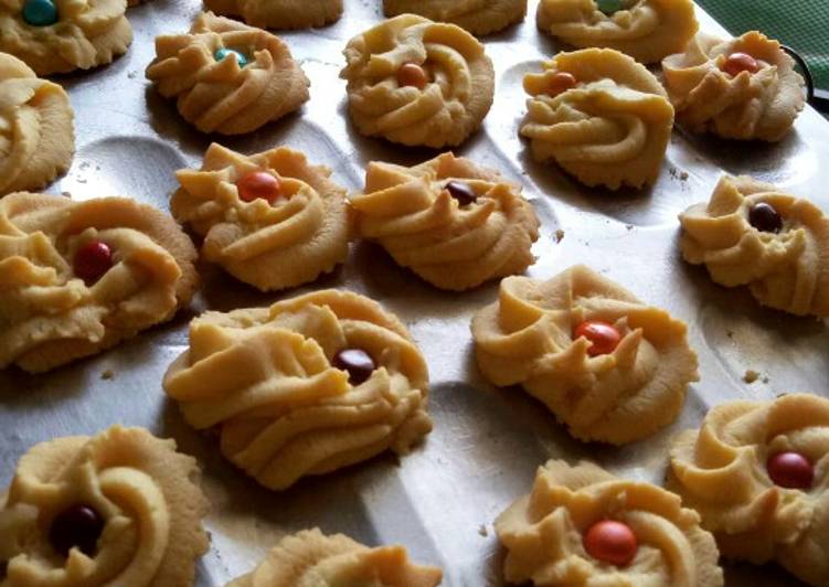 Bagaimana Menyiapkan Kue Semprit, Menggugah Selera