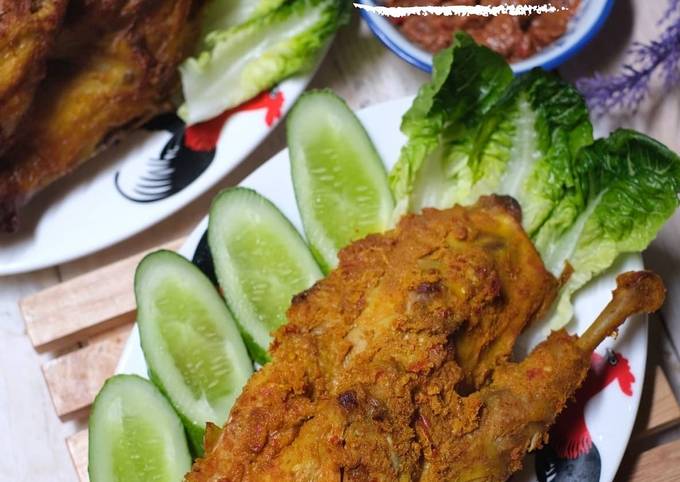 Ayam bakar dan goreng asem pedes