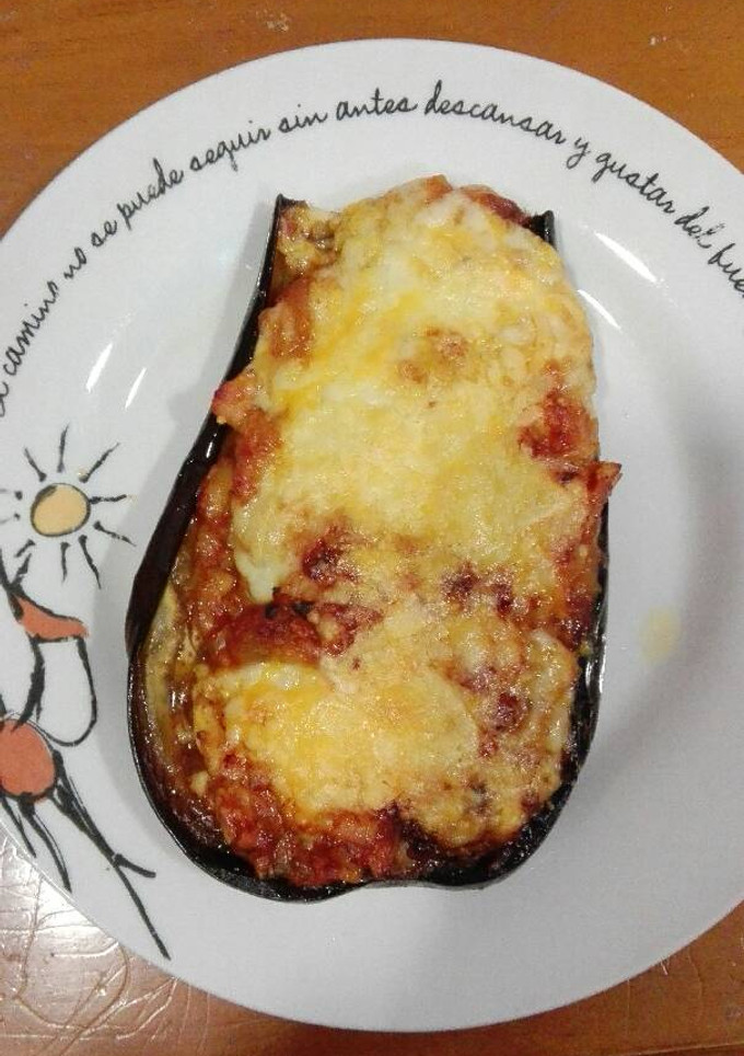 Una foto de Berenjenas rellena de atún y champiñón
