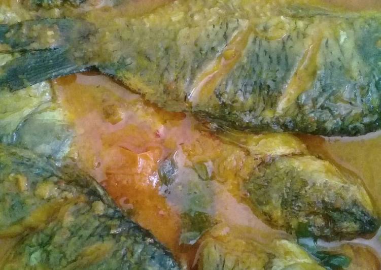 Cara Gampang Membuat 🍒 Ikan mas kuah kuning Lezat