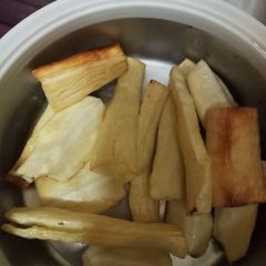 Deep fried cassava A picture of Deep fried cassava.