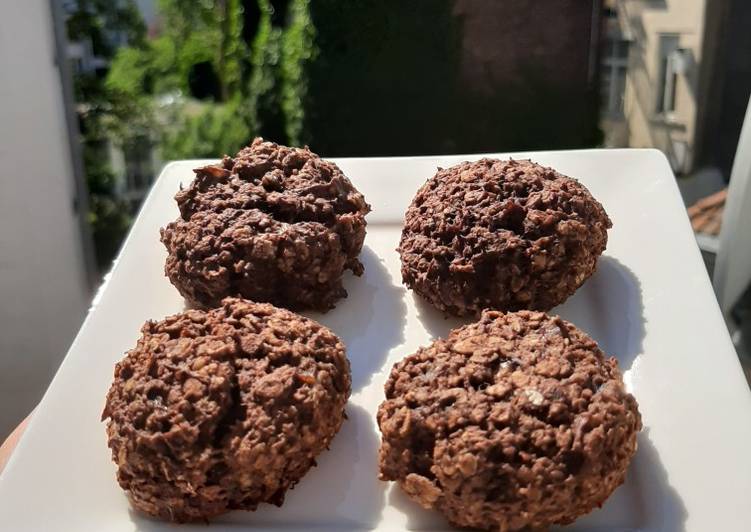 Biscotti al cacao e fiocchi d'avena