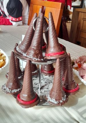 Una foto de Sombrero de Bruja Sorpresa