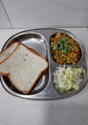 A picture of Sprouted Moong PavBhaaji.