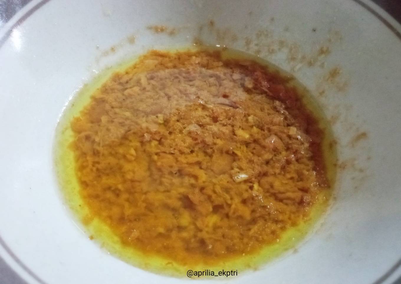 Minyak Bawang untuk Mie Ayam