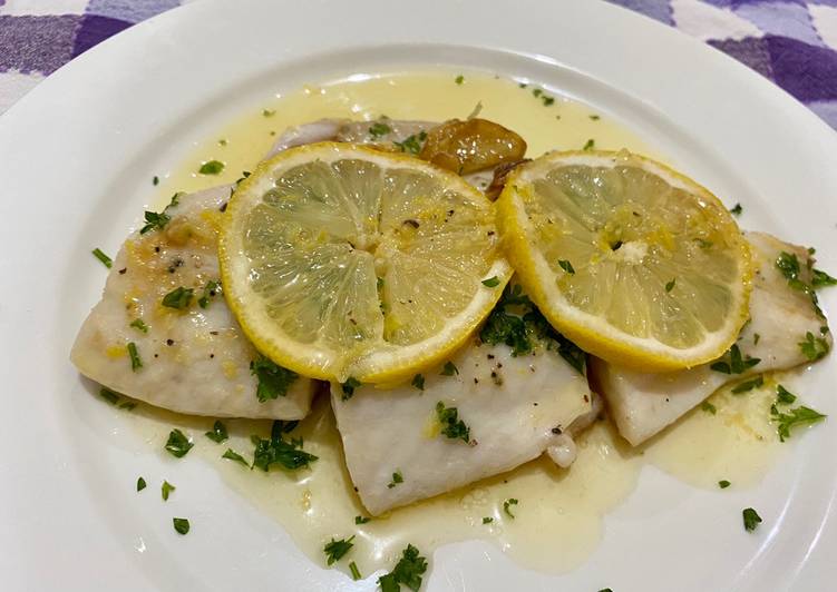 Red Snapper Fish with Garlic Lemon Butter