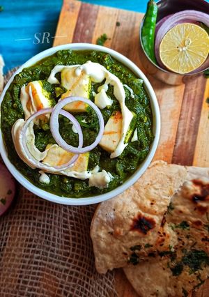 A picture of Punjabi Palak Paneer.