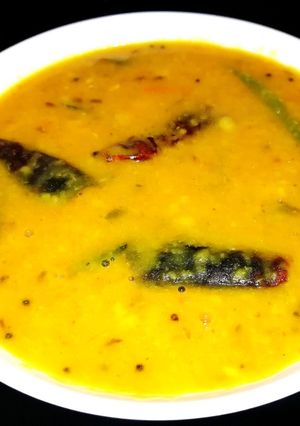 A picture of Hyderabadi Khatti Dal.