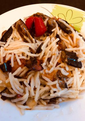 Una foto de Fideos de arroz con vegetales horneados, pasta apta celiacos!