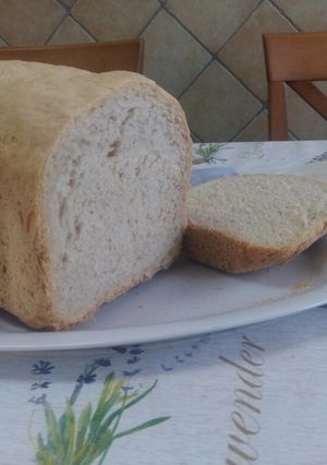 Una foto de Pan blanco con Panificadora Lidl 2020