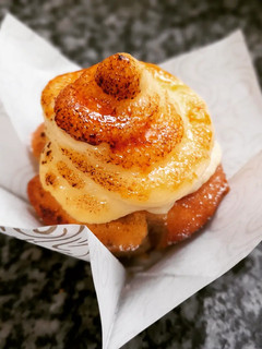 Foto principal de Muffin de manzana, pasas y canela con crema ¡sin gluten!