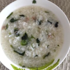 A picture of Spinach and Ground Beef Porridge.