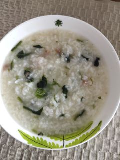 A picture of Spinach and Ground Beef Porridge.