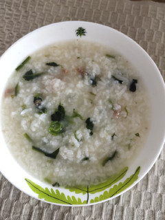 A picture of Spinach and Ground Beef Porridge.