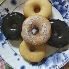 A picture of Eggless chocolate doughnuts.