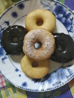 A picture of Eggless chocolate doughnuts.