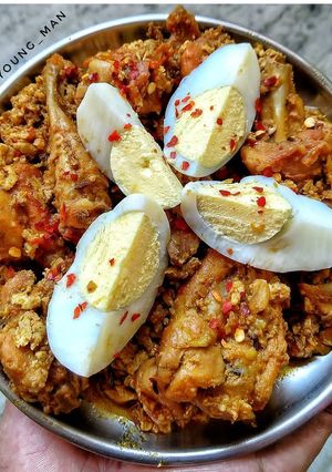 A picture of Chicken mughlai.