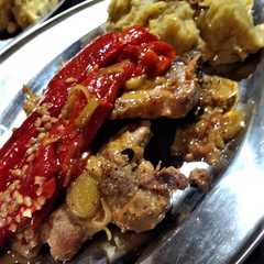 A picture of Costillitas de cerdo a la porteña.