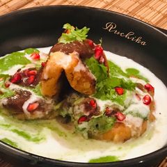 A picture of Aloo Arbi Chaat.