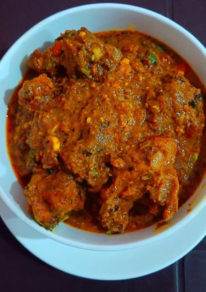 A picture of Chicken Korma.