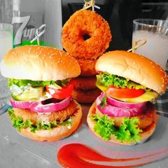 A picture of Crispy Donuts Patties Burger.