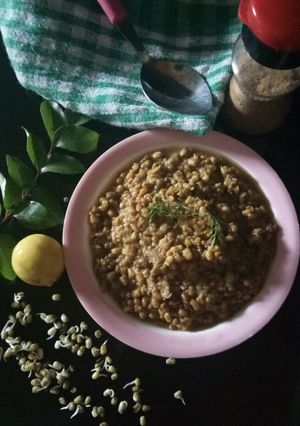 स्प्राउट की सब्जी (Sprout ki sabzi recipe in Hindi) रेसिपी मुख्य फोटो