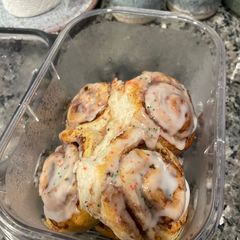 A picture of Cinnamon Roll Christmas Tree 🎄.