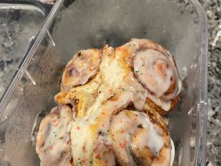 Cinnamon Roll Christmas Tree 🎄