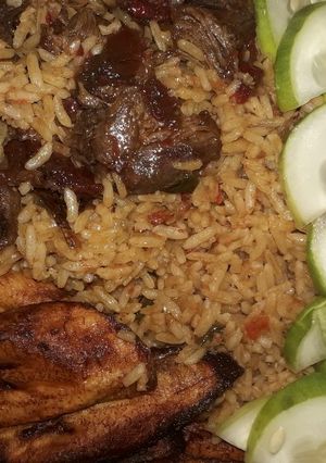 A picture of Jollof proper.
