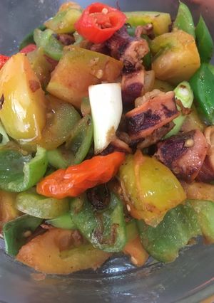 Foto resep Cumi Masak Tomat Hijau Extra Hot #KisahKasihCookpad