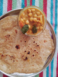 கொண்டை கடலை கிரேவி மசாலா (Kondakadalai gravy masala recipe in tamil) செய்முறை முக்கிய புகைப்படம்