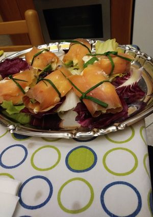 Foto di Involtini di salmone e avocado